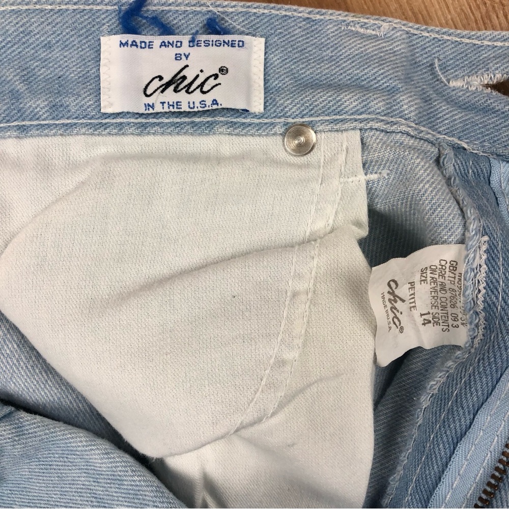 CHIC Light Blue Denim 80s Vintage Jeans - Picture 8 of 10